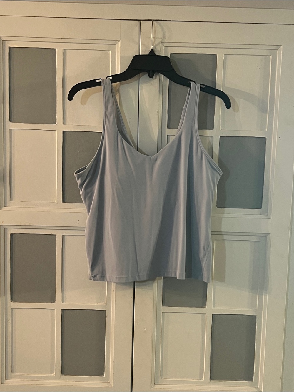 ODODOS V-Neck Crop Tank Top With Shelf Bra in Chambray